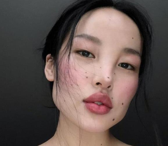 鞋拔子脸