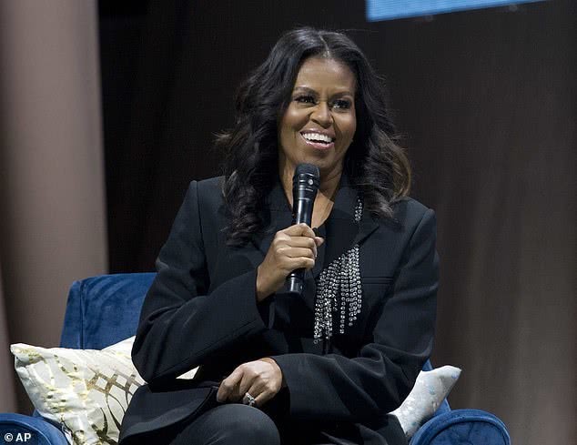 米歇尔奥巴马强压美国现任第一夫人成为美国人心中第一年度人物