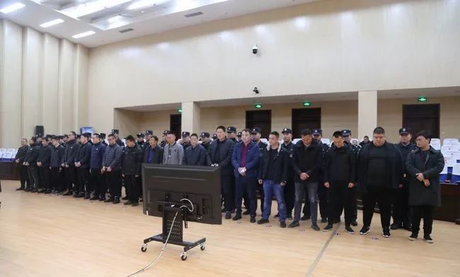 广饶法院对聂士朋等十九人恶势力案件公开宣判