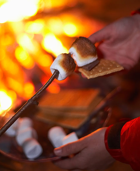 为什么外国人喜欢烤棉花糖？西方人的传统吃法，吃完才知道为啥-热备资讯