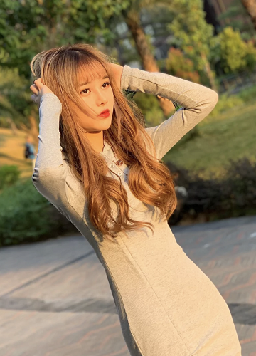 谁说玲玲长相平平,看到她穿礼服的样子,难怪陈三会心动