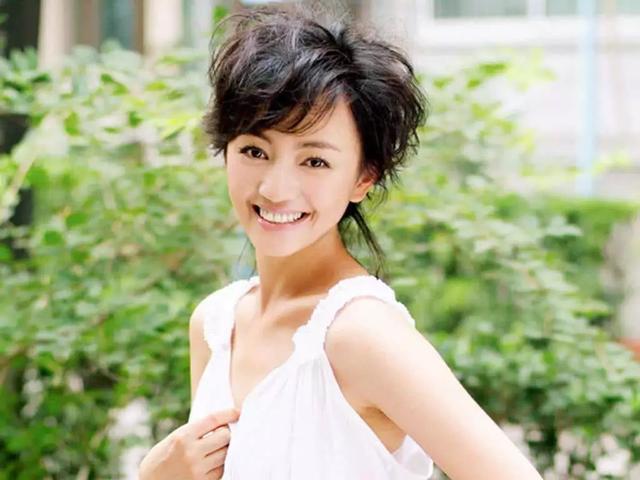 被称华谊"一姐"的她,火过李冰冰,与富豪丈夫结婚十年幸福如初_腾讯