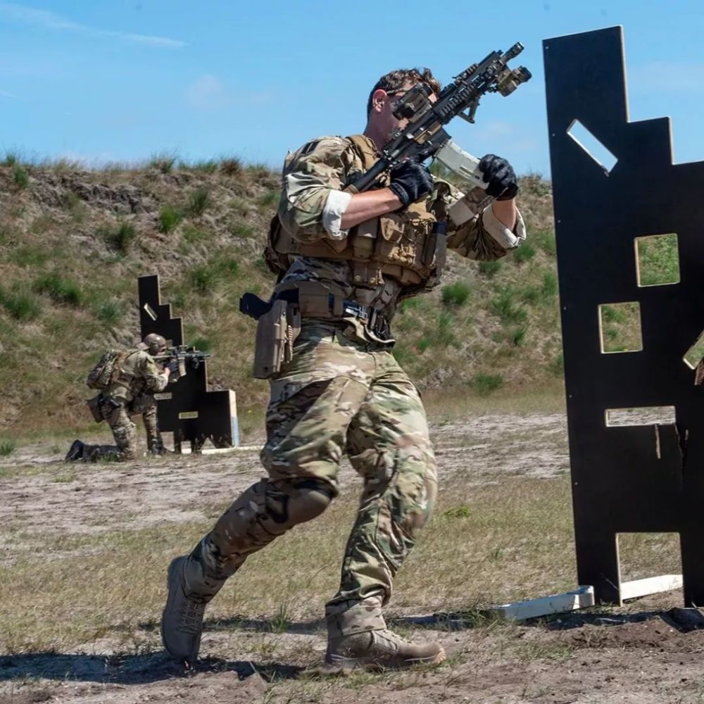 "风车国的守护"-荷兰陆军特种部队写真图集_腾讯新闻