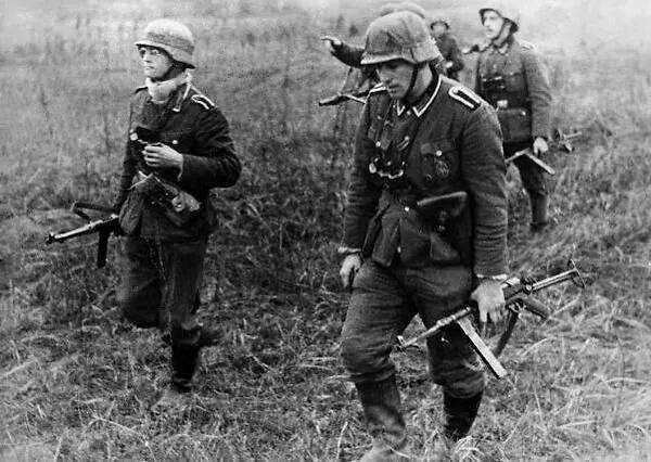 德国一战后军事被限制经济受制裁为什么短短十多年造就强大军队