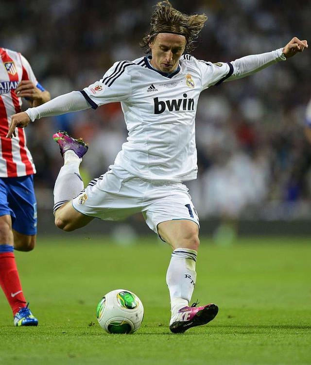 2010-2019皇马十年最佳阵容:C罗水爷压阵 卡