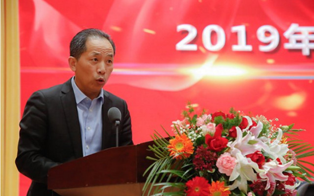 诚信自律示范单位代表 河南欧凯龙家居集团总裁吴大伟