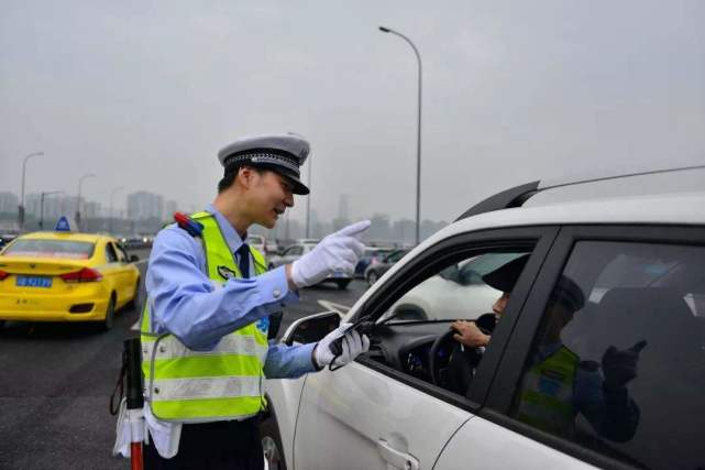 北京国三轿车限行规定（中型客车北京限号吗）