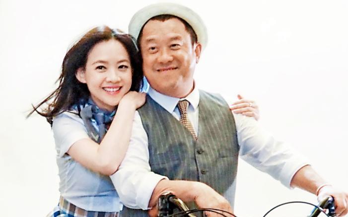 宝妈王美华肿瘤开刀后回诊情况曝光曾宝仪携家人陪她欢度新年