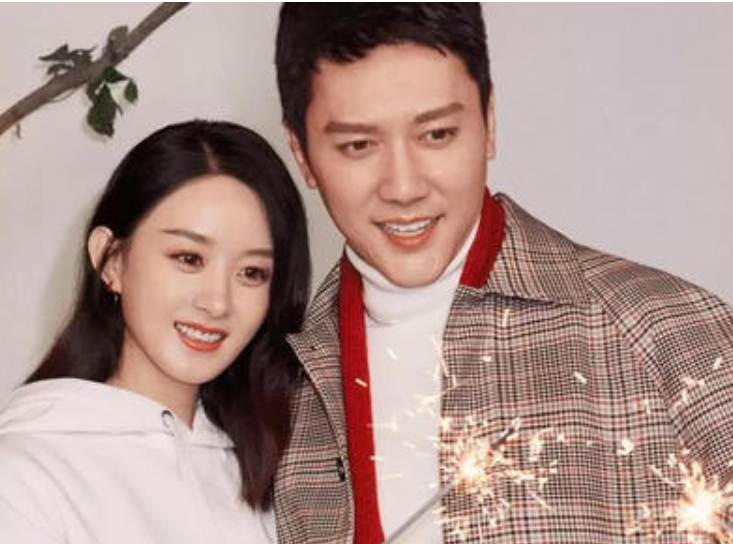赵丽颖继服装代言后新年广告曝光与老公甜蜜打闹太幸福