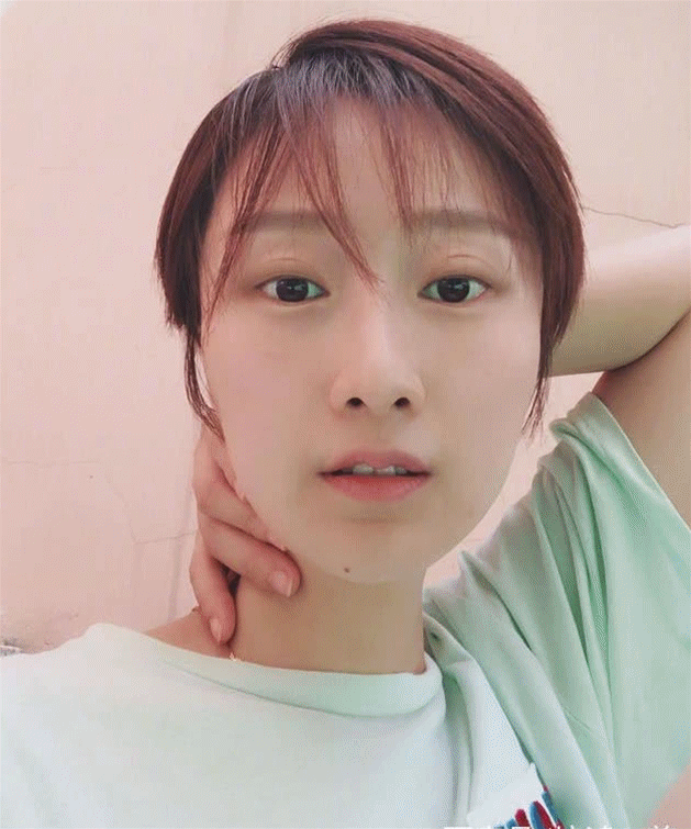 还记得《一起来看流星雨》里的慕容云朵吗?33岁素颜照曝光,竟美回少女