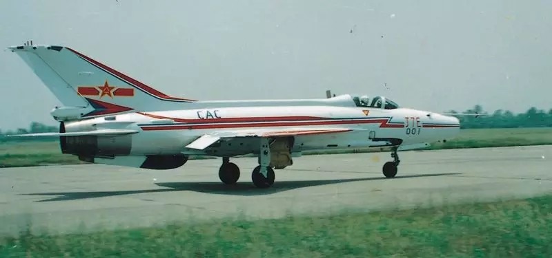 曾广泛出口到世界多个国家, 它,就是今天故事的主角—大名鼎鼎的歼七e