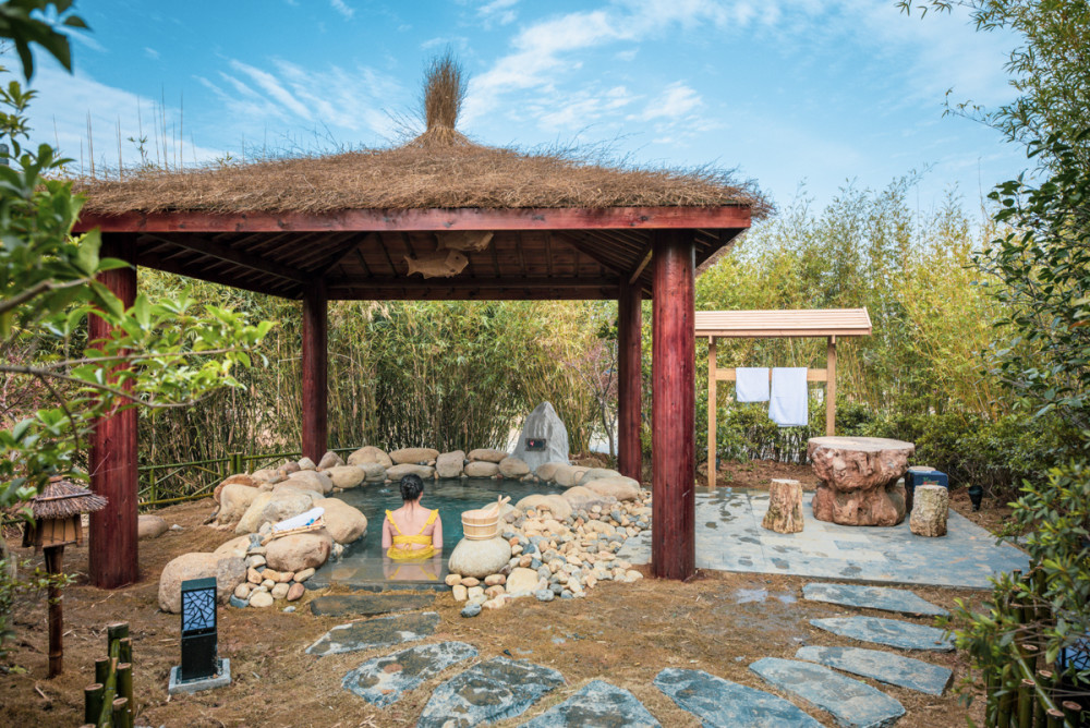 南京自驾1h,去江苏2020温泉新网红-茅山小野温汤,约泡