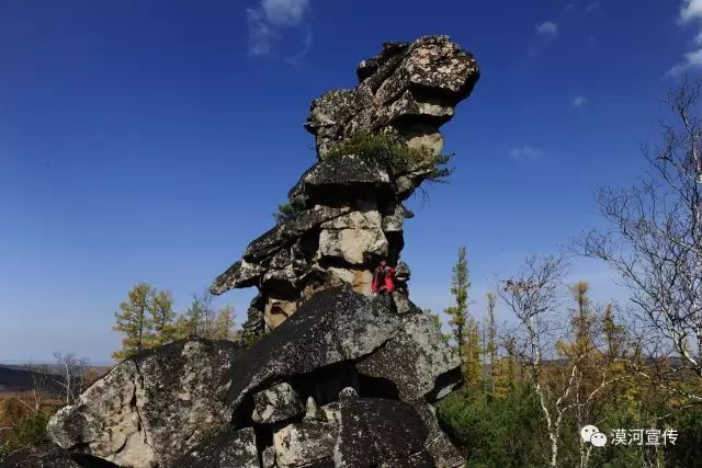 確定漠河石林為花崗岩石林,成因複雜,地質遺蹟豐富,形狀獨特,具有很高