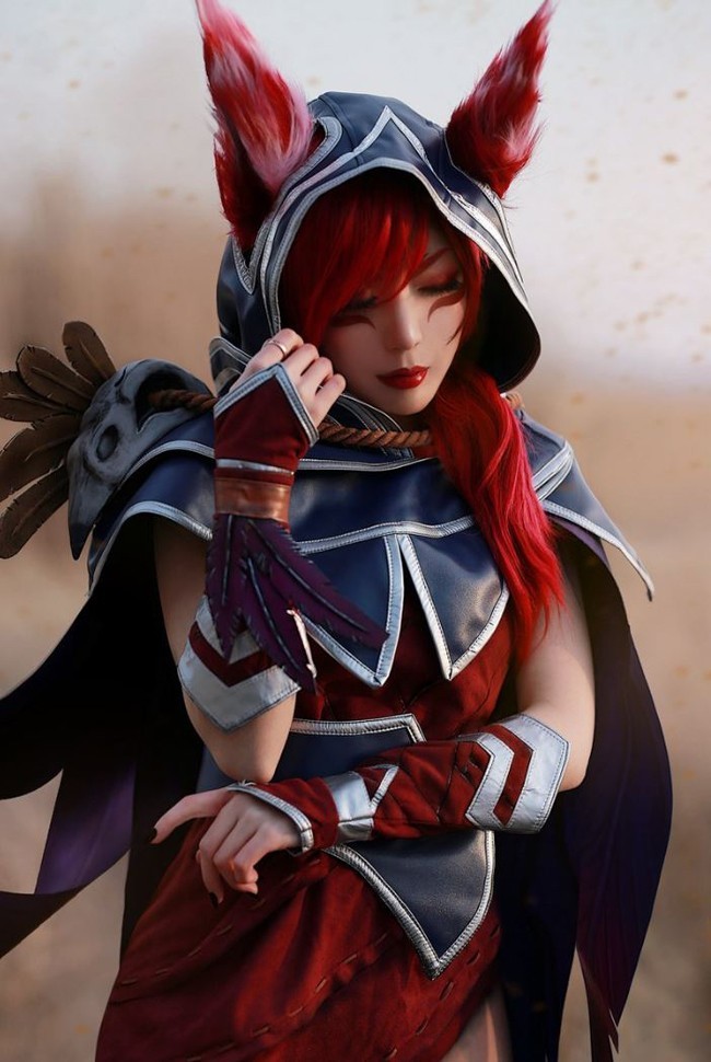 女装大佬sneaky再出新作品c9官方回复太性感了老铁