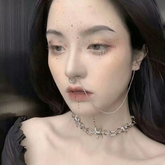 微丧·氟西汀·头像:我为所有不合时宜的出现而道歉