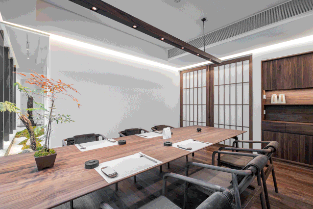 魔都这家三层独栋"御书房",卖的竟是素菜……?