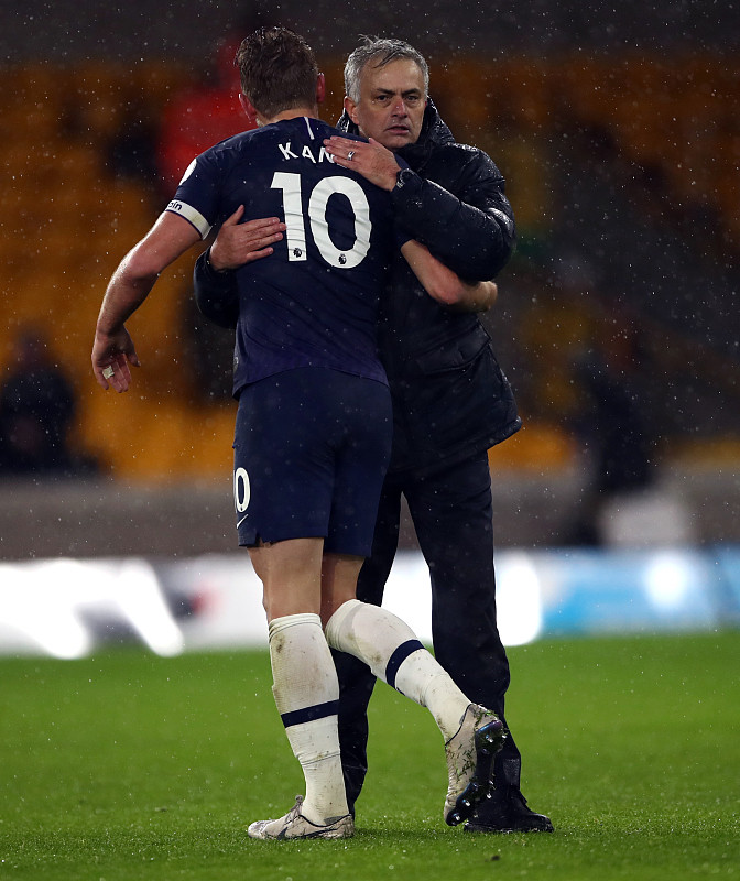 最新转会消息汇编:皇马以克罗斯交换博格巴,热