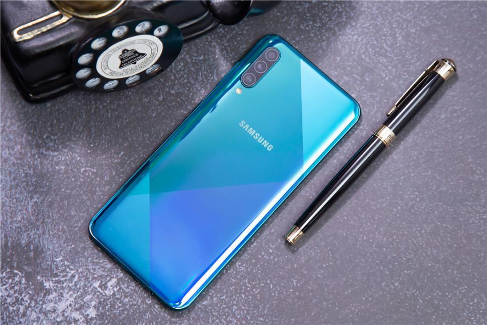 简评三星a50s:中端手机易用性和黑科技高配典范,不一般