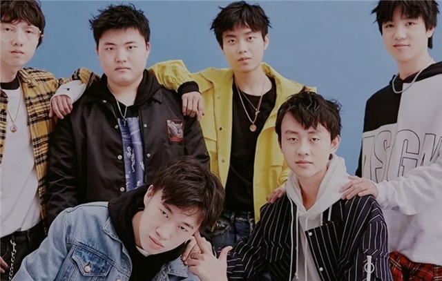 卡萨地位下降?tes训练赛让替补打野上场,小龙堡却成了rng队宠