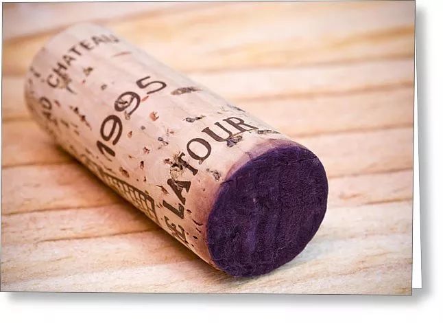 花300块买一瓶螺旋盖的葡萄酒到底亏不亏?