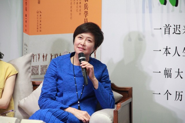 母亲的一席话,让40岁的敬一丹幡然醒悟,年龄算个事吗