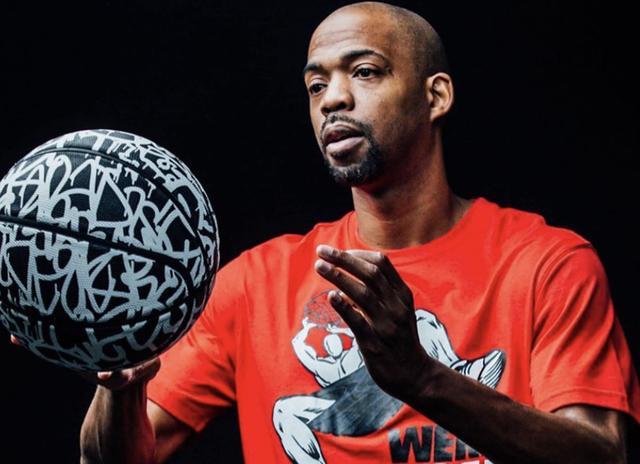 从开始到现在and1携街球王阿尔斯通卷土重来它定义了街球王朝