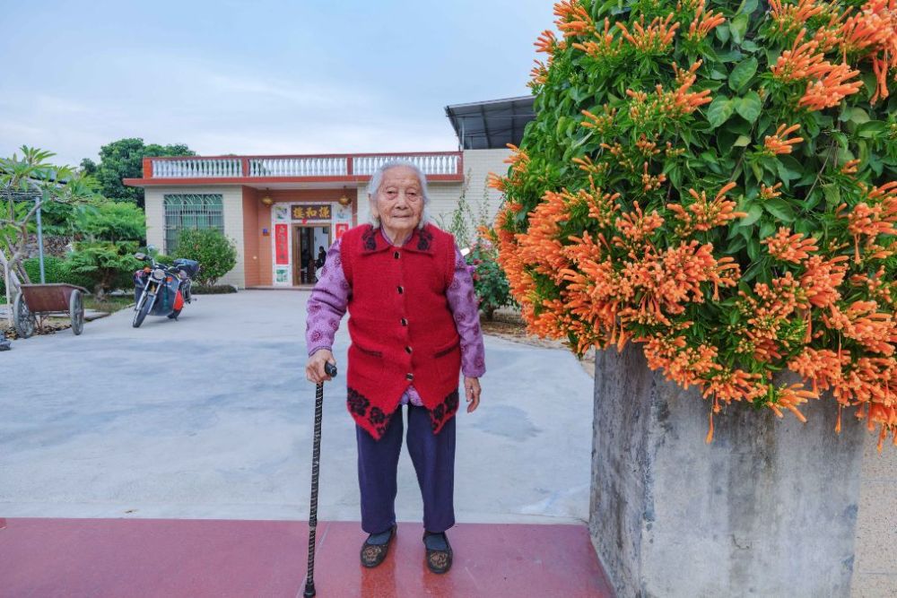 大埔北塘邂逅一百岁老人听她讲红军小学讲张弼士我承认被震惊了