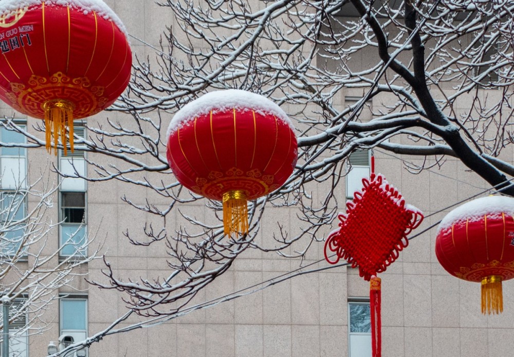 新年第一场雪已达大雪量级,北京变成童话世界_腾讯新闻