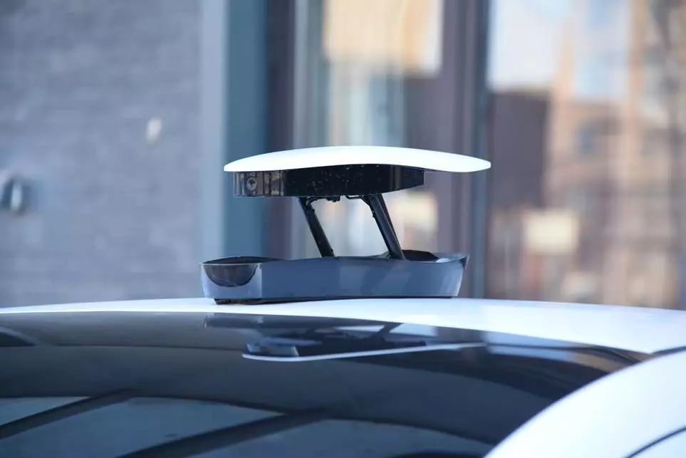 20万选纯电suv,买小鹏g3还是等等哪吒u?