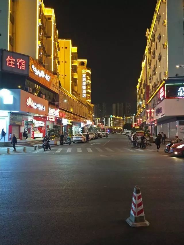 深圳公明街道人少了很多