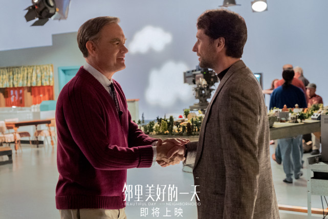 汤姆·汉克斯动人演绎美国传奇人物罗杰斯