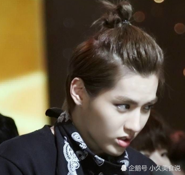 同是男星丸子头:躲过了华晨宇,逃过了王一博,却被有钱哥哥萌到!
