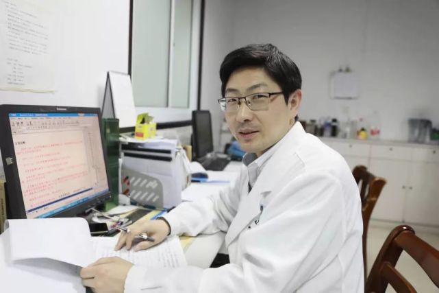 "——江南大学附属医院(原无锡四院)呼吸内科副主任,副主任医师李润生