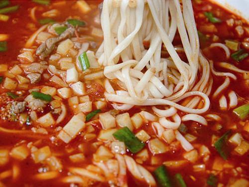 这一碗羊肉面,是每个宁夏人忘不掉的乡愁!