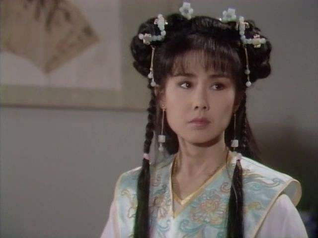 她美貌不输赵雅芝,被男友独宠24年却拒绝结婚,如今成为亿万富婆