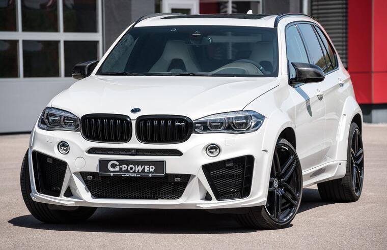 最强宝马x5来啦!4.4t双涡轮v8动力榨出750马力,性能不输奔驰g