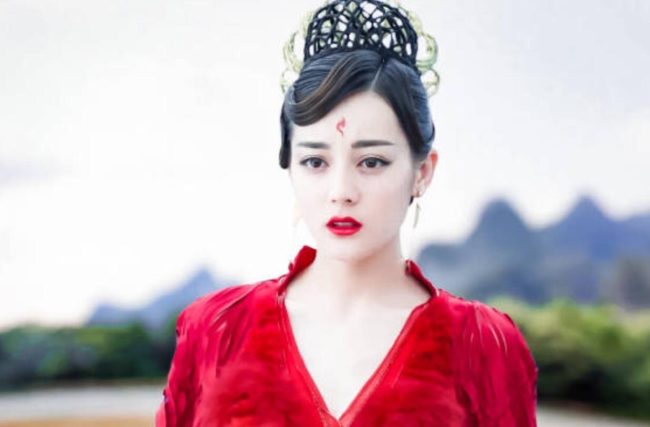 三生三世:白凤九4次穿红衣,每一次都在想东华帝君