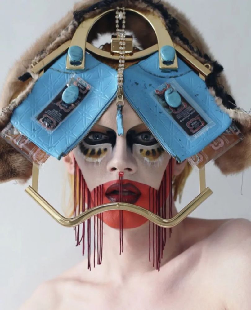 摘下面具,你是谁?