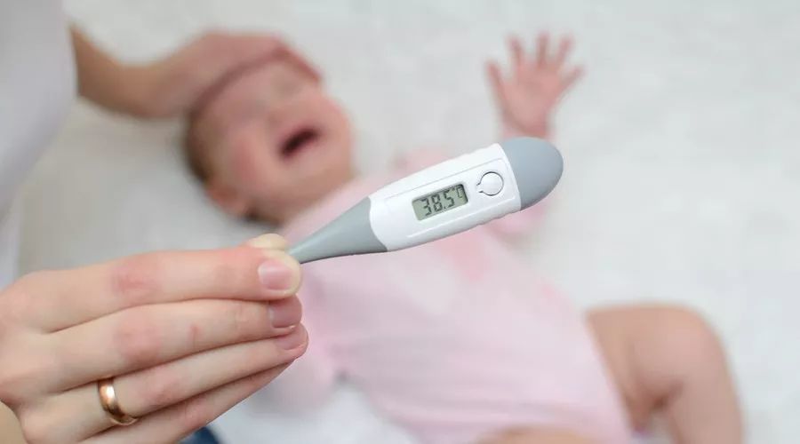 这种退烧方法最快最有效儿科医生却说风险高不要用