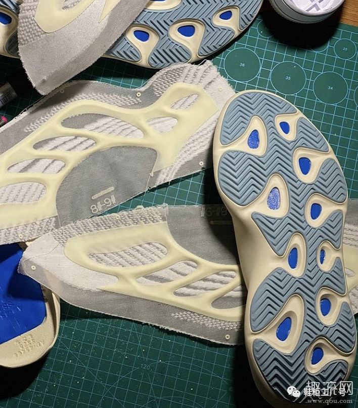 椰子700和500哪个好看两双鞋本人都很热衷 500是4月份的时候买的,买的