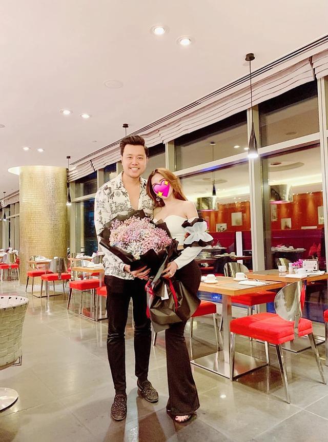 越南小伙傍上63岁富婆，拿分手费投资地产，携新女友走上人生巅峰（组图） - 9