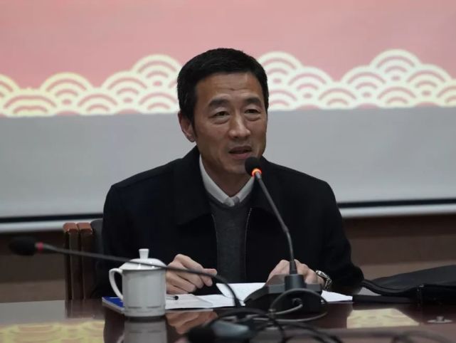 黄辉对老干部要做到用心用情