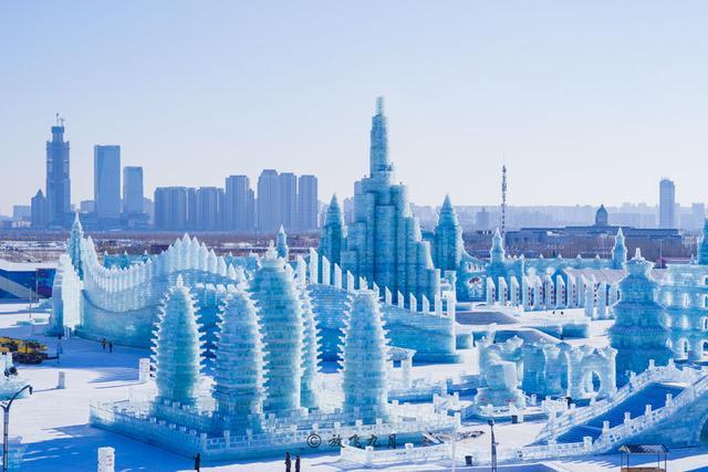 哈尔滨冬季旅游,冰雪大世界这么玩,才能值回票价!