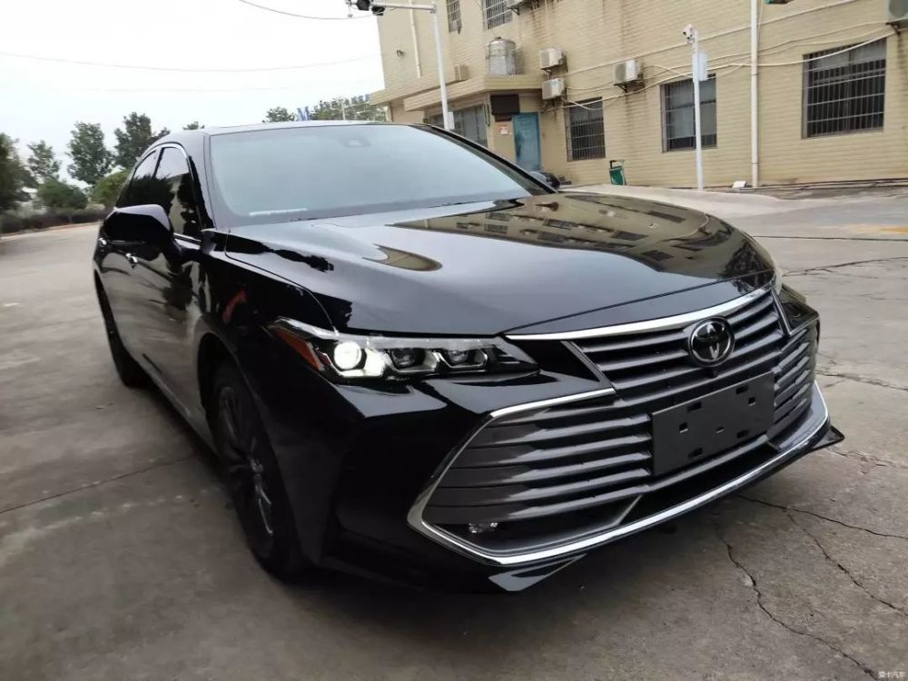 霸气的黑武士亚洲龙20l顶配提车28万买bba不香吗