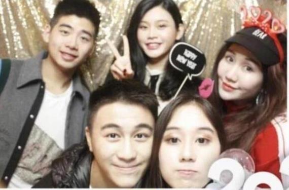 奚梦瑶产后全身首曝光，双腿变粗发福不少，走路蹦蹦跳跳很少女（组图） - 13