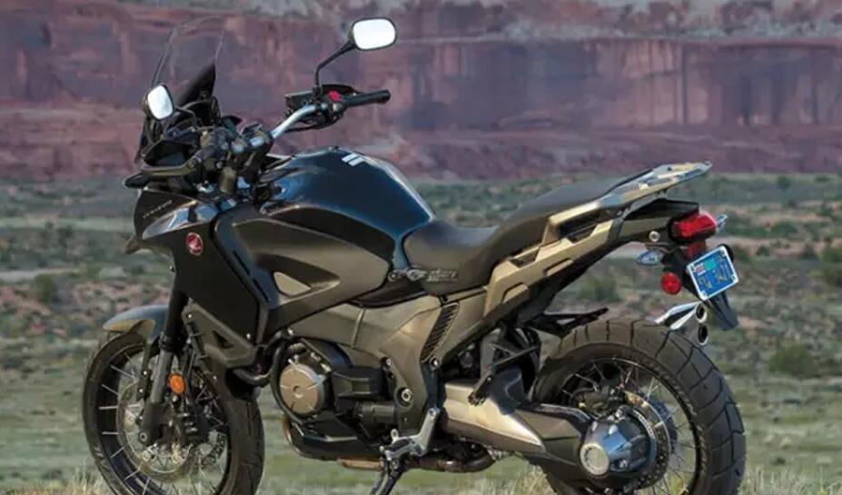 今天要說的這臺就是本田旗下的硬派adv車型vfr1200x,這臺摩托車從2012