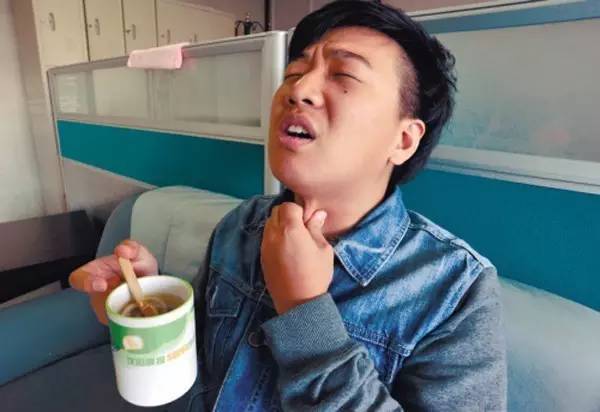 冬季空气寒冷老人咳嗽痰多别怕学会几招提高免疫力