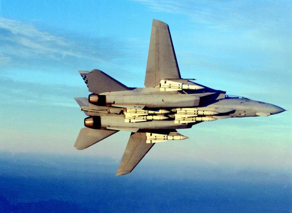 美航母抵中东伊朗f14蓄势待发伊版阿汤哥是否出现