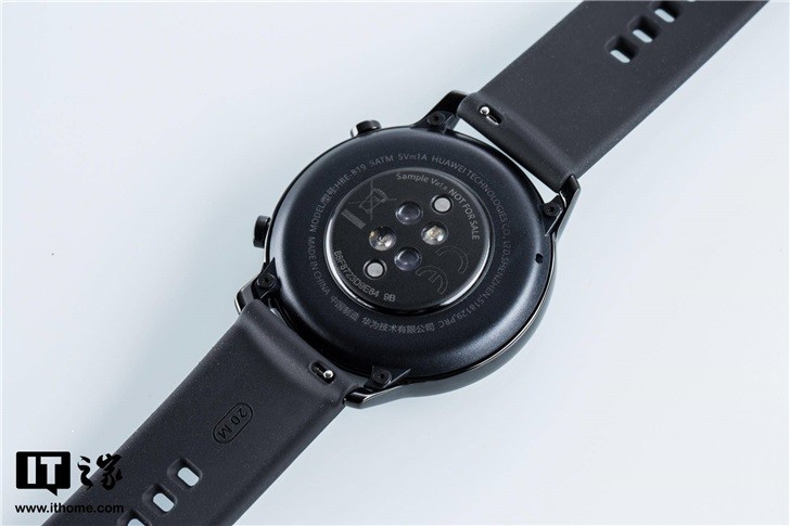 荣耀magicwatch242mm体验颜值在线一周续航