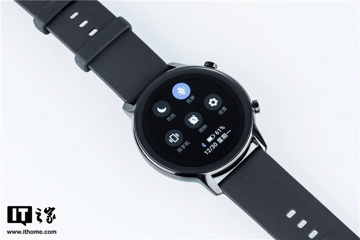 荣耀magicwatch242mm体验颜值在线一周续航